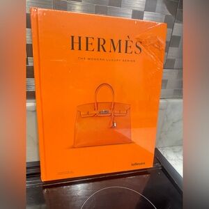 Hermès – The Modern Luxury Series (teNeues) — Coffee Table Book